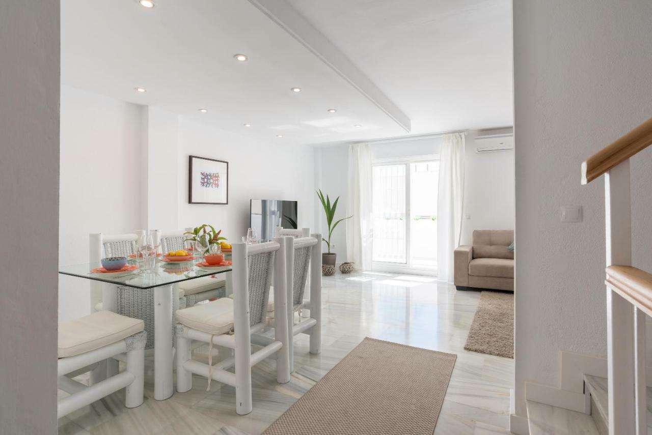 Villa Benalmadena: Adosado Con Piscina Y Jardin Exterior foto